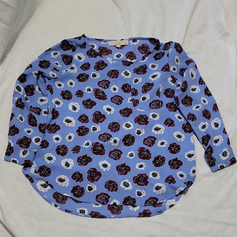Ann Taylor LOFT Blue Red Floral Top Petite Small Mint Conditiom